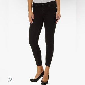 Celebrity Pink Skinny Mid-Rise Jeggings Size 7